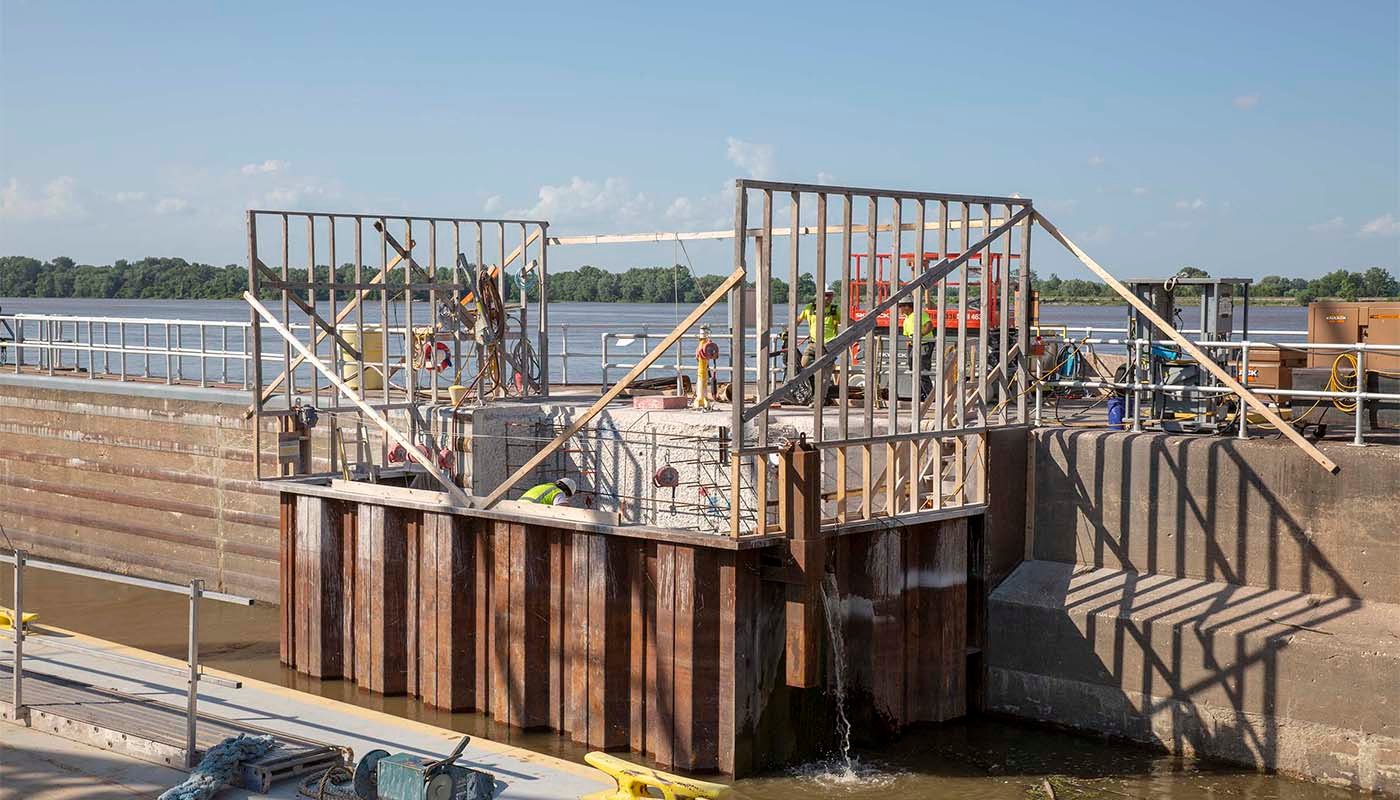 J.F. Brennan builds a cofferdam that retains water and allows a work area to be dewatered