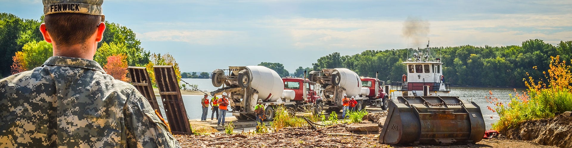 marine construction, dam construction, concrete placement, mississippi river construction, barge transport