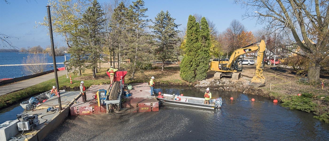 Environmental Sand covers, rock placement, engineered caps, scour protection, insitu caps, environmental remediation, subaqueous caps, broadcast capping system, GAC caps, sand caps, aquagate, organoclay