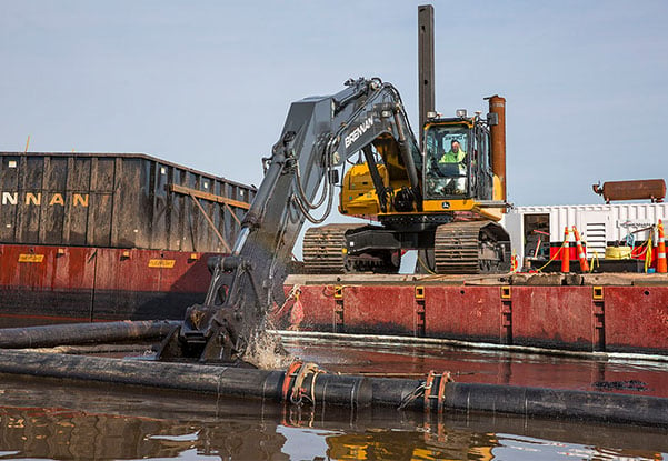 Environmental Dredging, Mechanical Dredging, Environmental Dredge Bucket, Environmental Dredge, Environmental Remediation