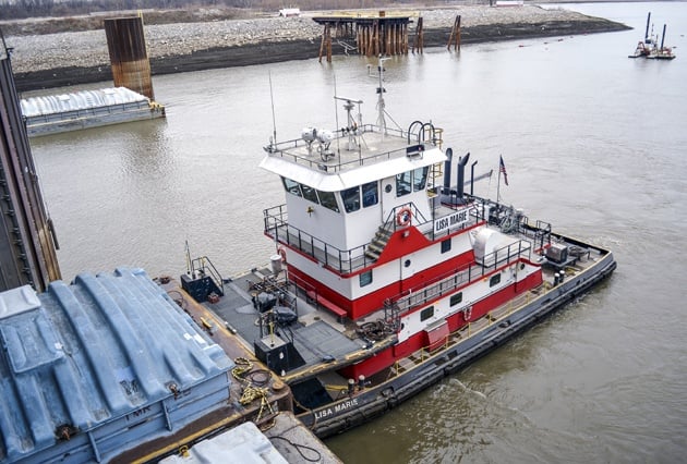 switching and fleeting, fleeting, harbor management, tow boat services, Upper MIssissippi river towboat, fleeting, barge transportation