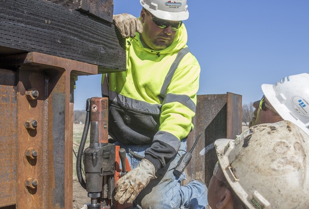 railroad bridge construction, railroad bridge contractors, bridge construction, span replacement