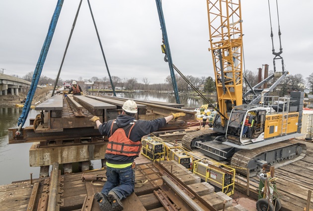 railroad bridge construction, railroad bridge contractors, bridge construction, span replacement, hi rail equipment