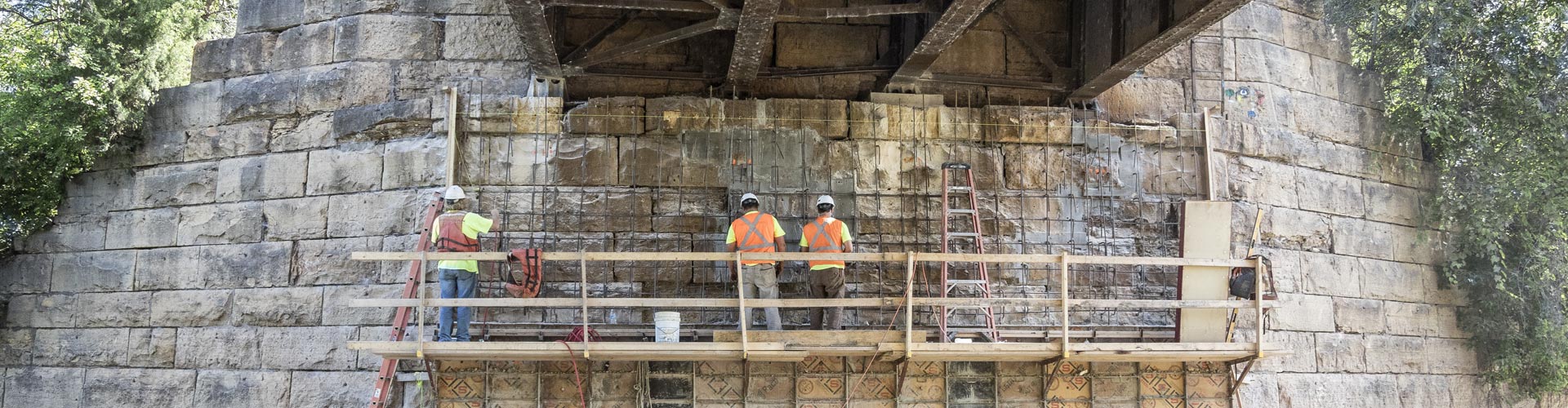 pier repairs, railroad bridge pier repairs, masonry pier repairs, bridge repairs