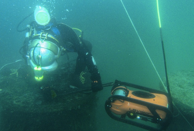 slideshow-rov-small-6.jpg