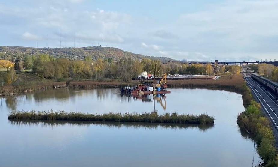 Still Duluth Ponds behind eries pier